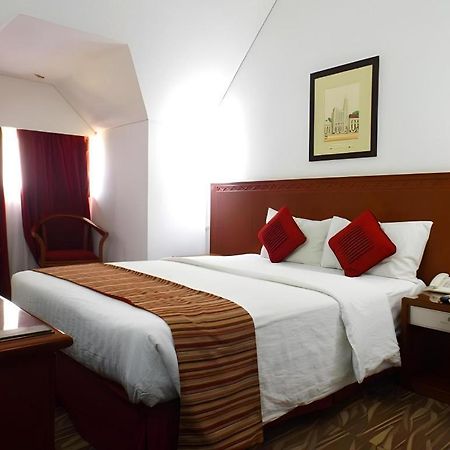 Sofyan Hotel Cut Meutia Jakarta Exteriör bild