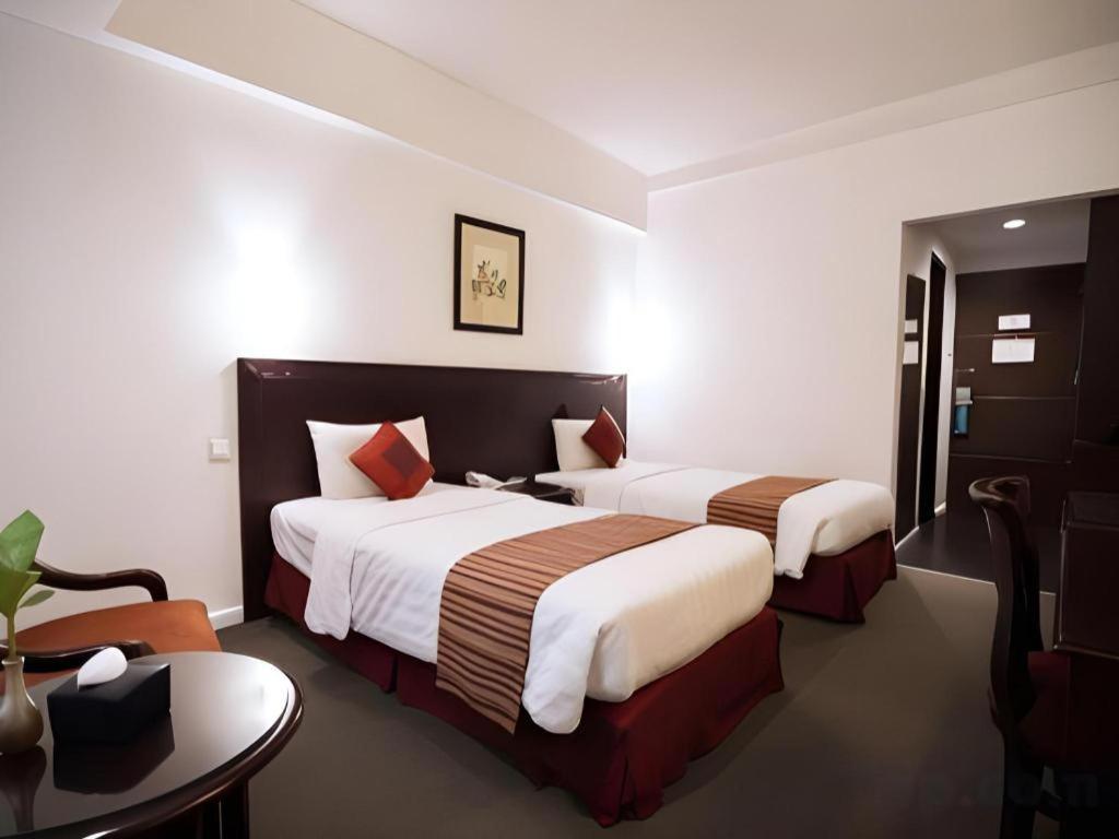 Sofyan Hotel Cut Meutia Jakarta Exteriör bild