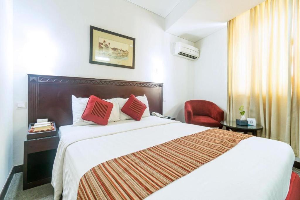Sofyan Hotel Cut Meutia Jakarta Exteriör bild