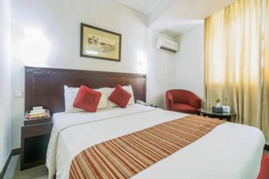 Sofyan Hotel Cut Meutia Jakarta Exteriör bild